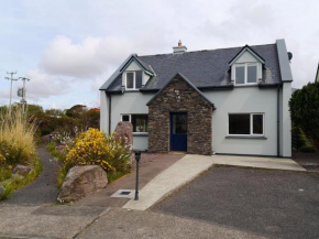 4 bedroomed house in Waterville close to the beach
